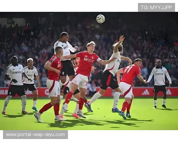 斯特拉斯堡客场2-2逼平马赛，积分达到31分距离欧战区仅3分