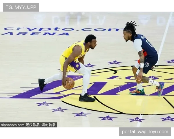 安东尼·戴维斯获准进行轻度对抗训练，复出时间未定