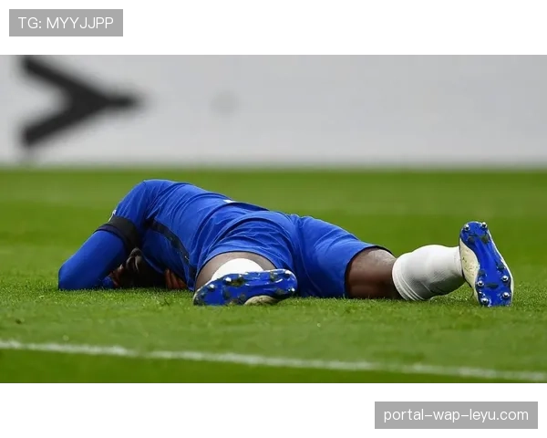 观点：VAR对“是否点球”的审查，是否变相鼓励了防守球员在禁区内的冒险拦截动作？